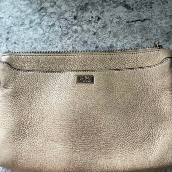 Coach Tan Leather Crossbody Bag vintage - Picture 2 of 9